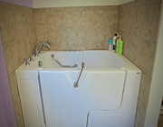 Aimee Copeland | Accessible Home | ADA | Bathtub